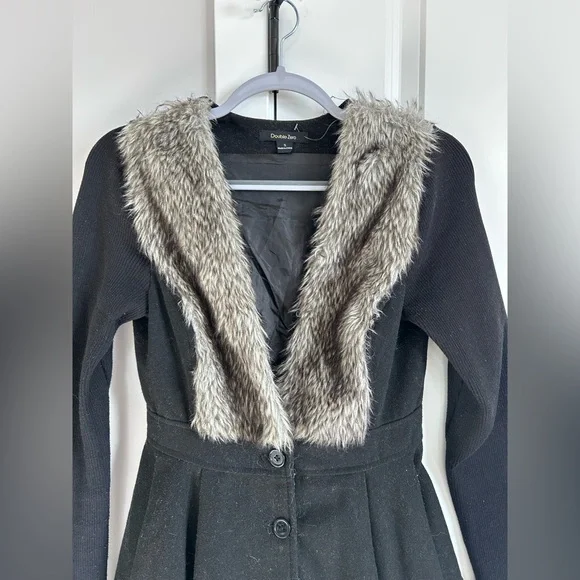 Point Zero Women's Black Faux Fur Blend Trim Coat Size Small - Picture 3 of 6